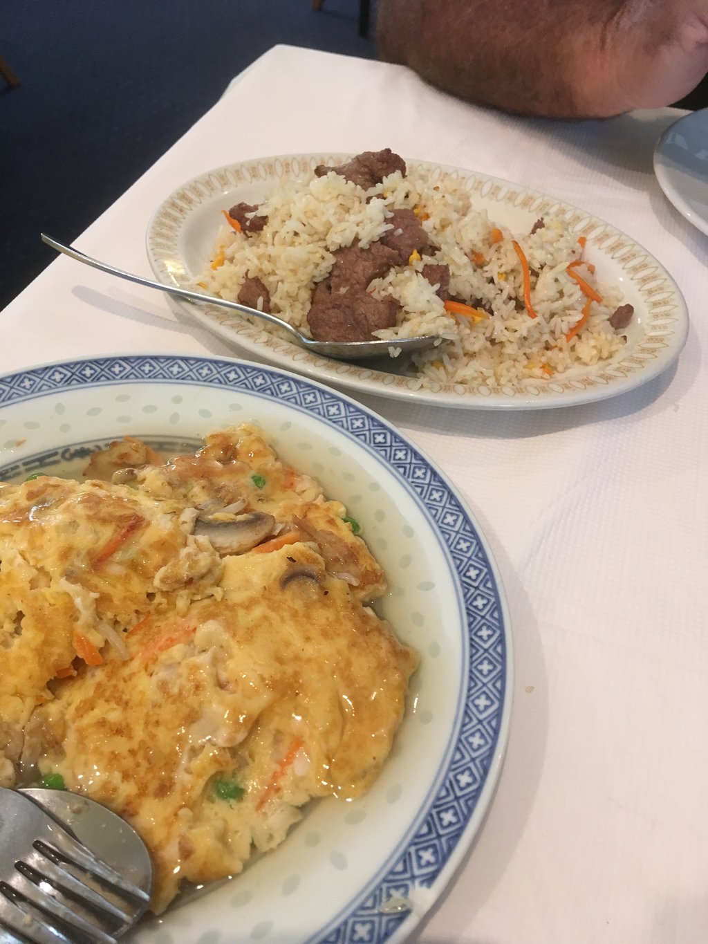 Yuhang Garden Chinese Restaurant - Image 1