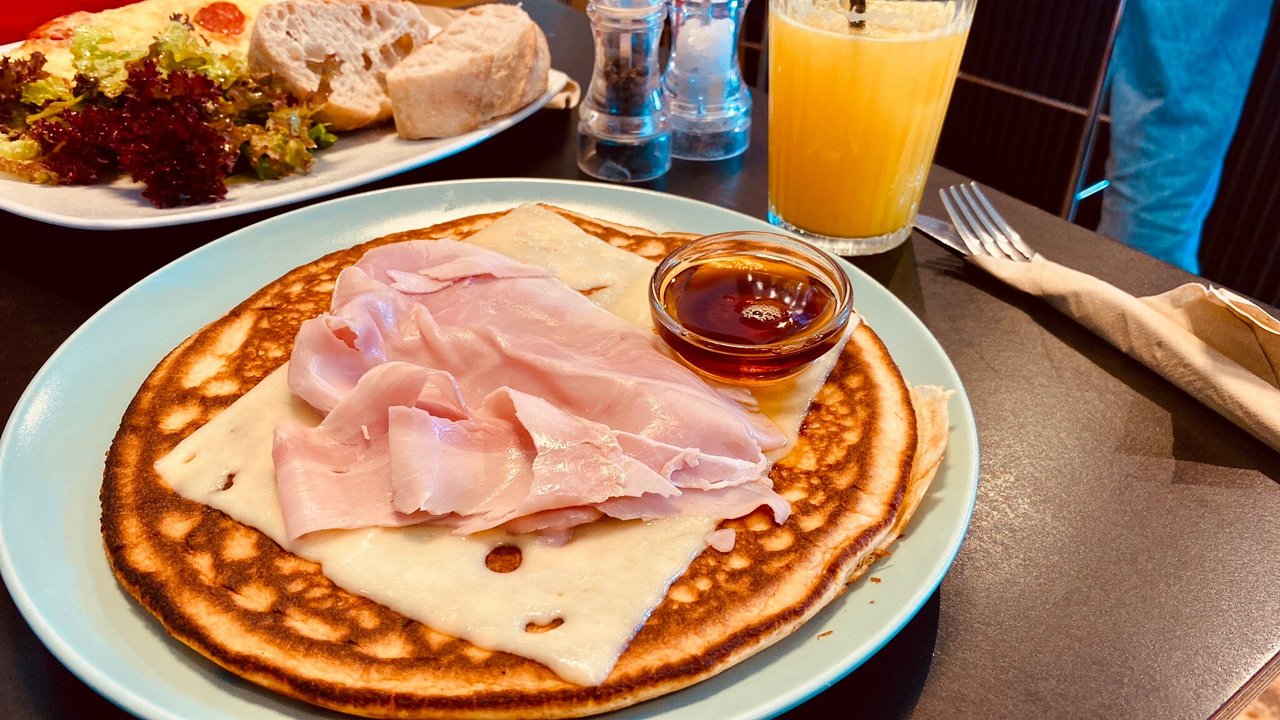 Silver Pot - Image 1