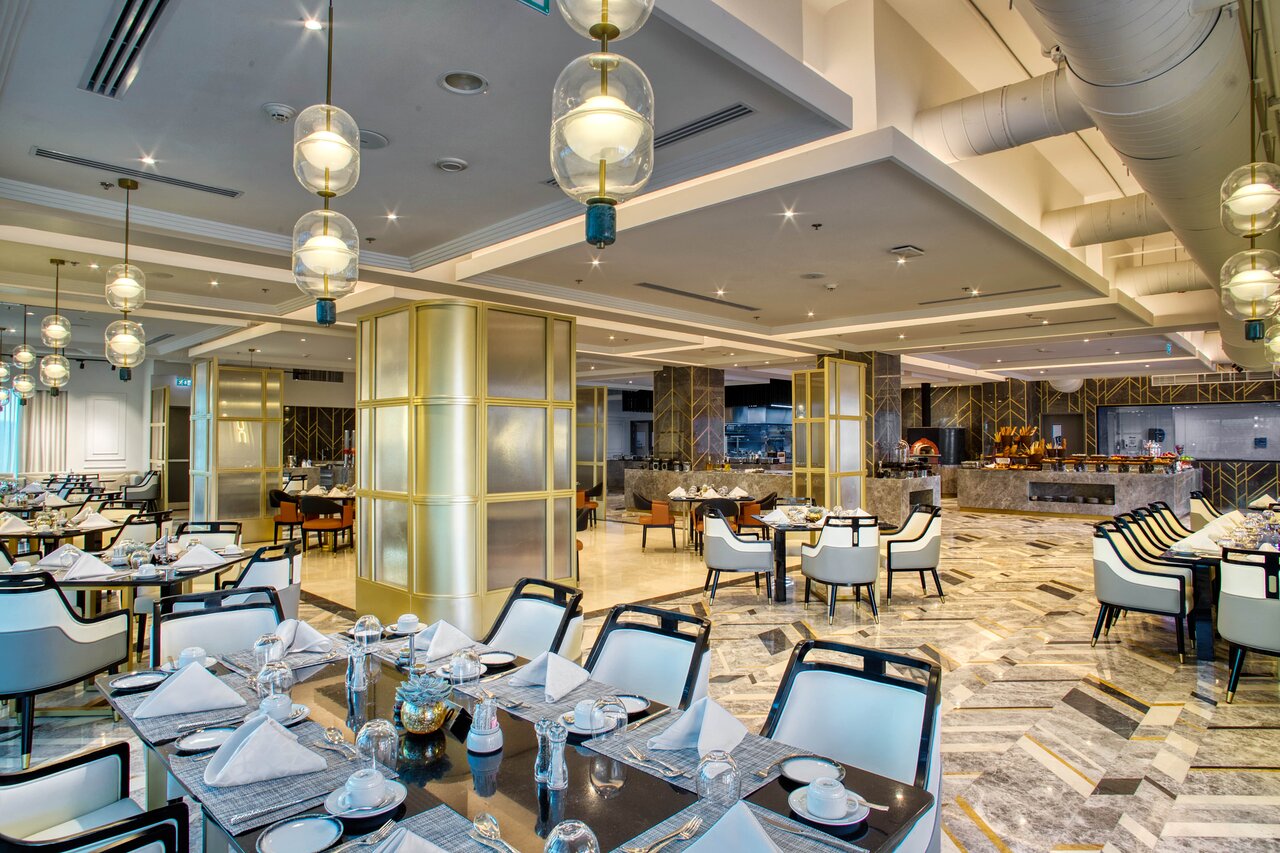 Xiangyezhan Dongnanya Flavor Restaurant - Image 1