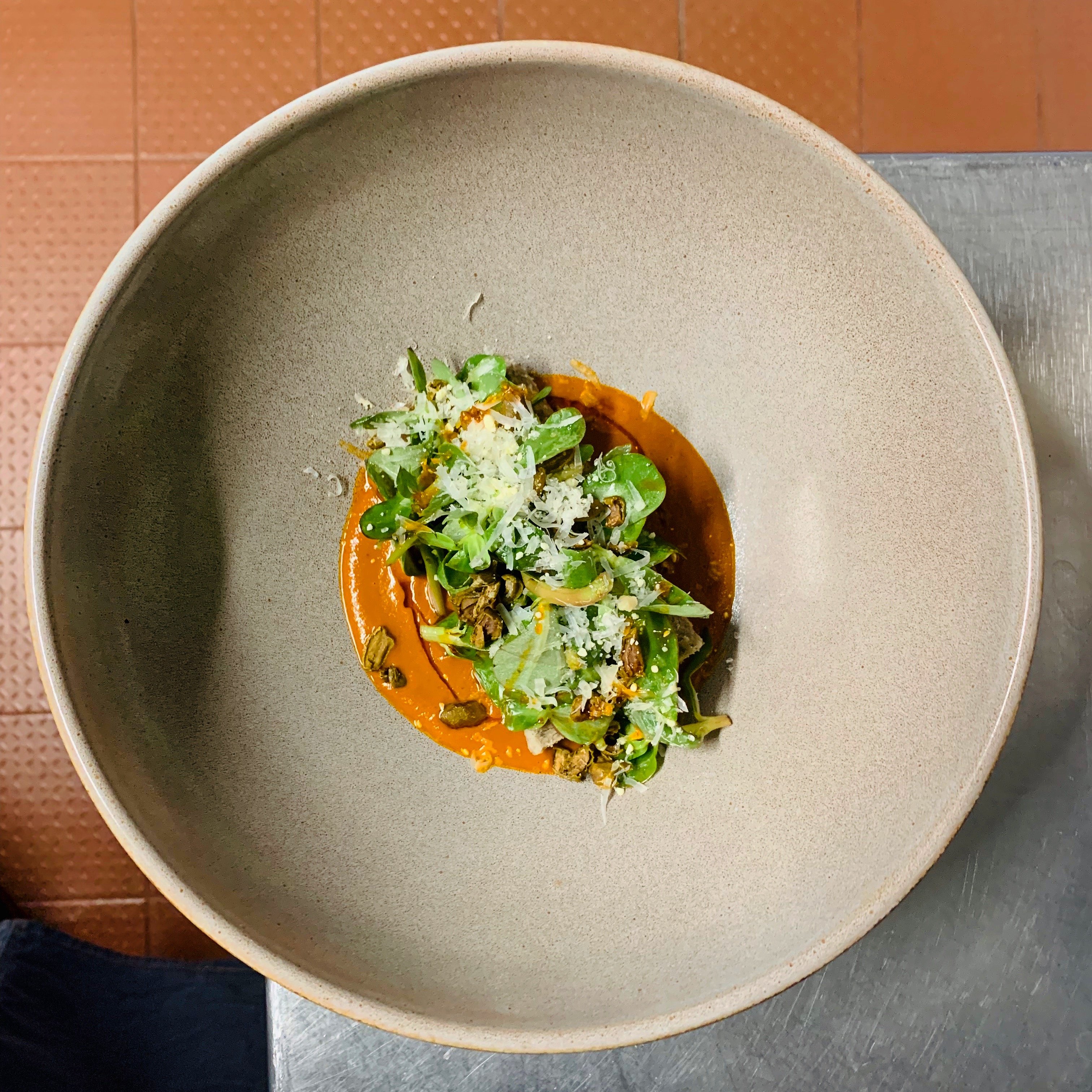 Tikuun Comedor Local - Image 1