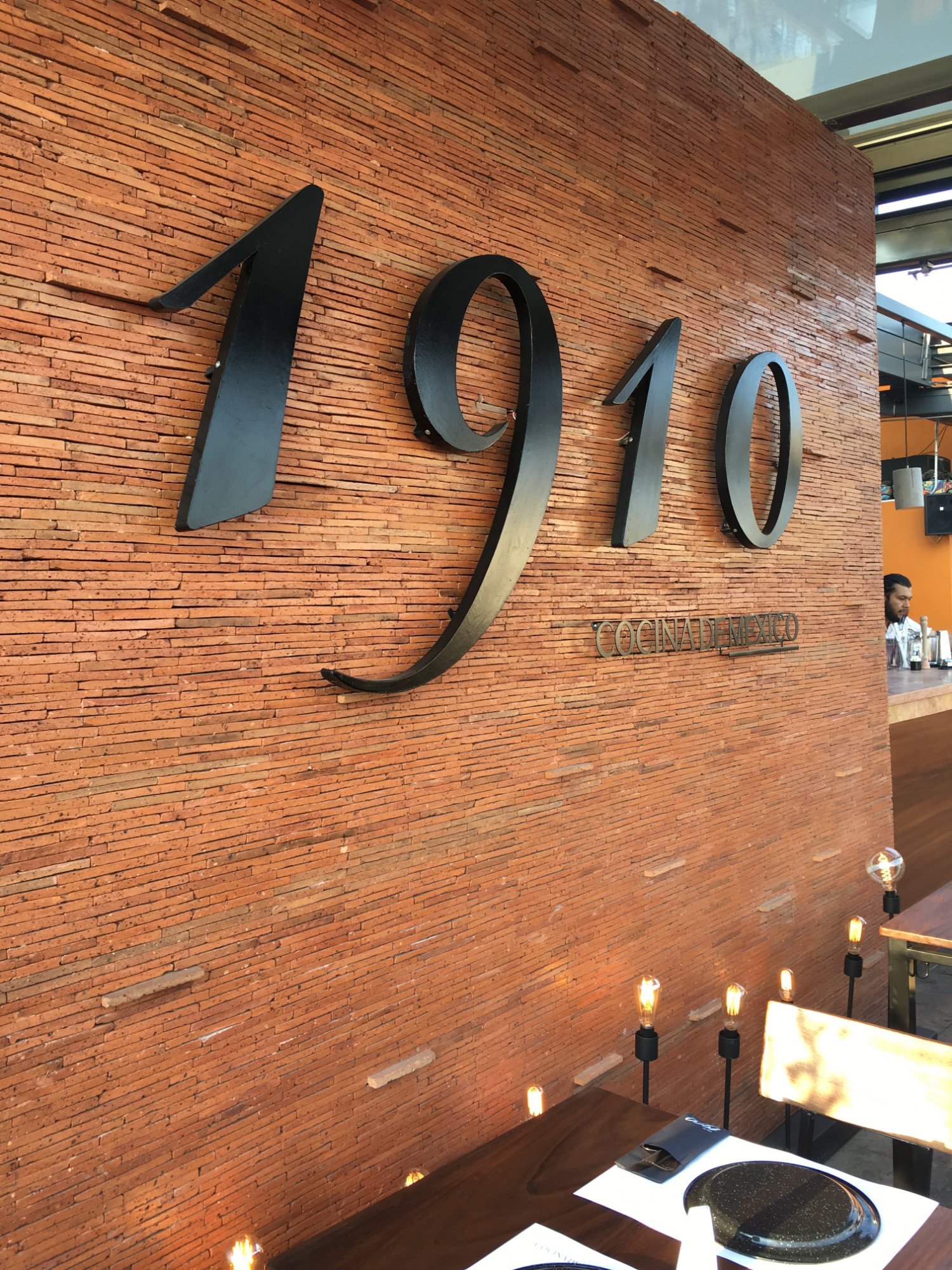 1910 Cocina de México - Image 1