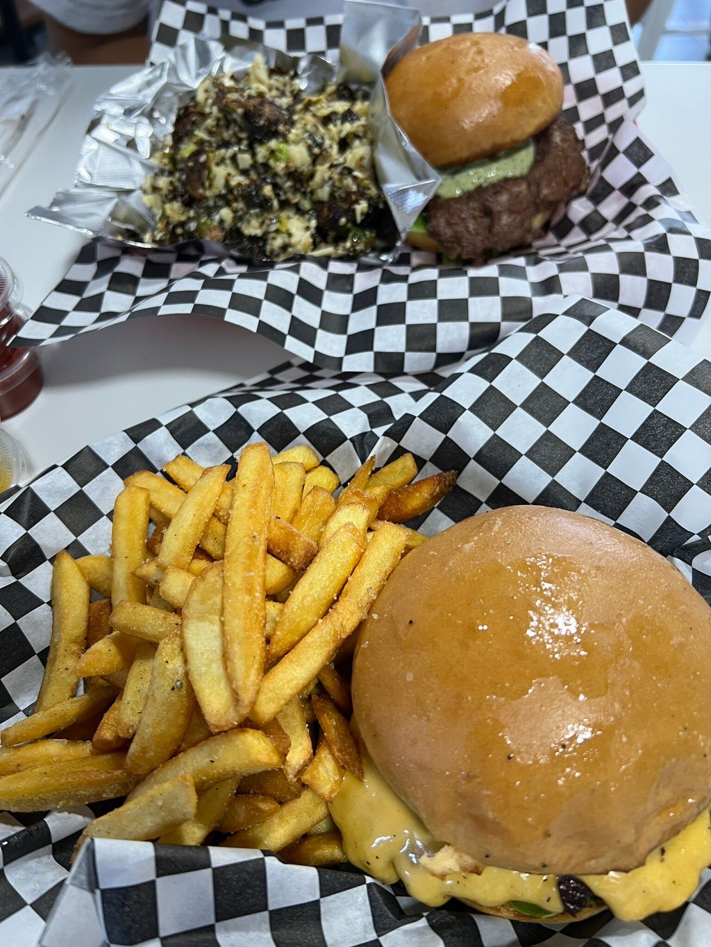 Che Butter Jonez - Image 1