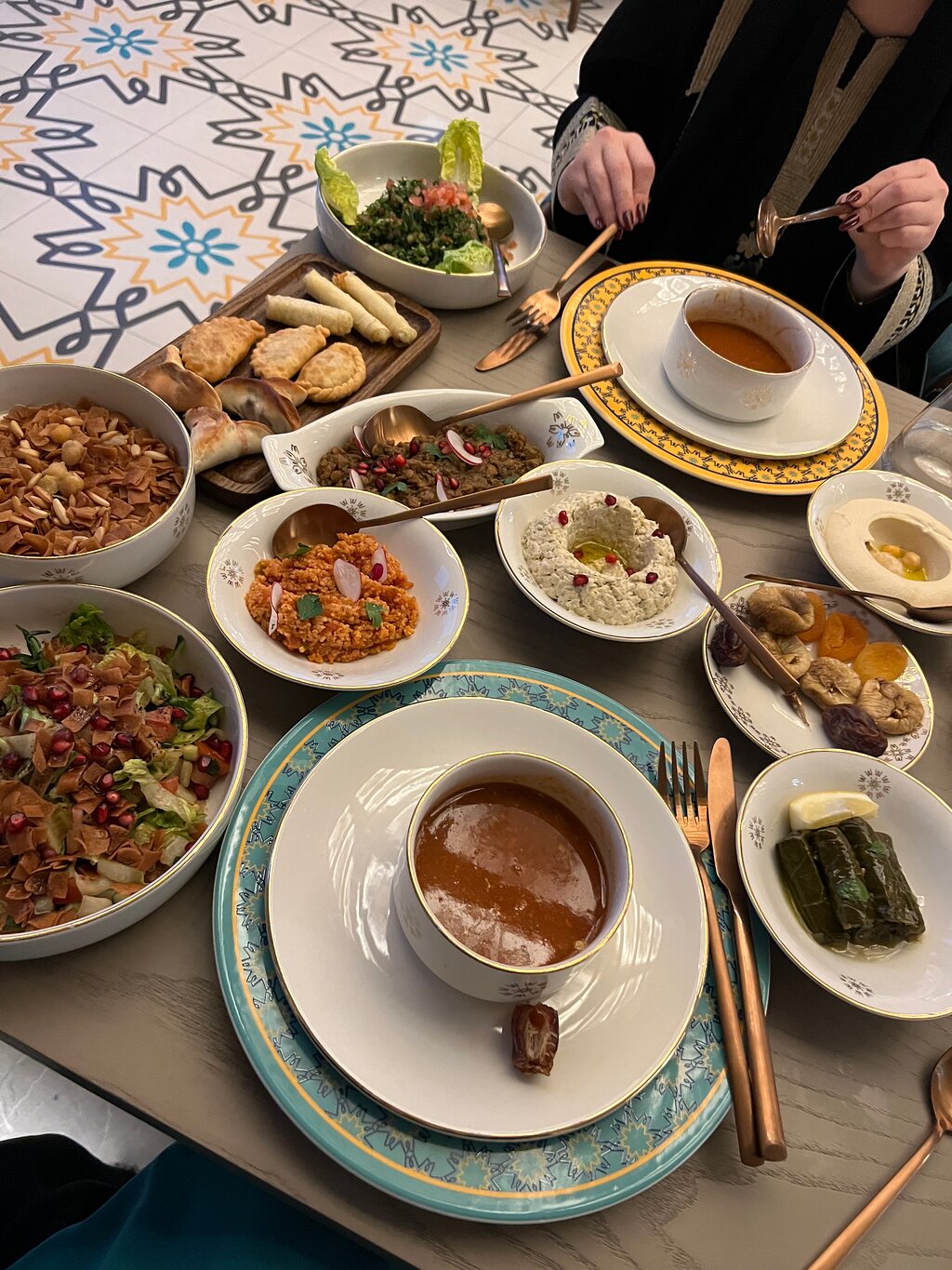  Derwandi Restaurant - Image 1